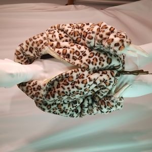 Med.  Brand new.  Animal.